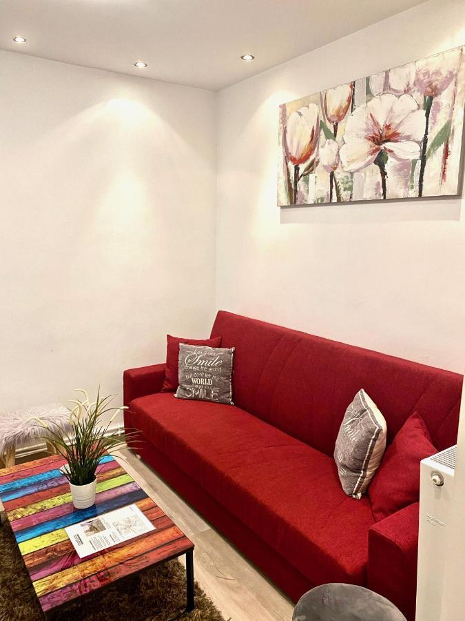 Modern Old Town Central Apartment Boekarest Buitenkant foto